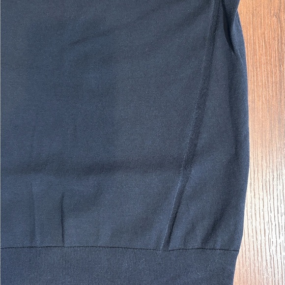 Banana Republic women’s sleeveless tank top in navy blue
Size small‎ . - Picture 4 of 9